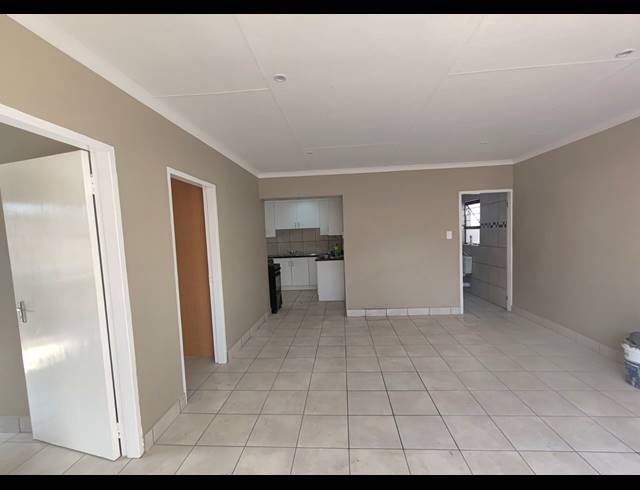 2 BEDROOM HOUSE TO LET IN BRAKPAN CENTRAL